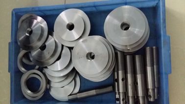 China Prototipos trabajados a máquina CNC suaves del acero de la alta precisión para las lámparas y las linternas proveedor