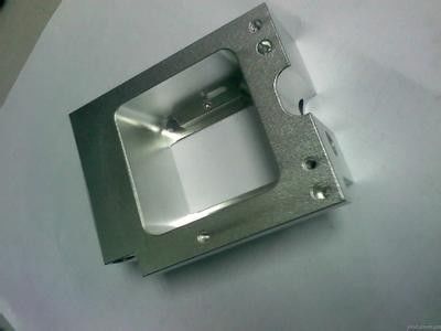 Metal del CNC de la alta precisión que da vuelta a trabajar a máquina con el chaflán superficial