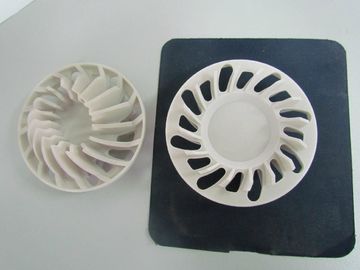 China Piezas del hardware POM del engranaje del blanco que trabajan a máquina del plástico plástico trasero del CNC proveedor
